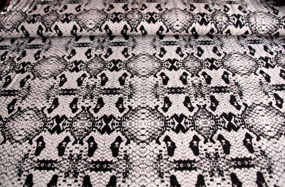 Viskose-Jersey Reptilprint schwarz-weiß (992126)